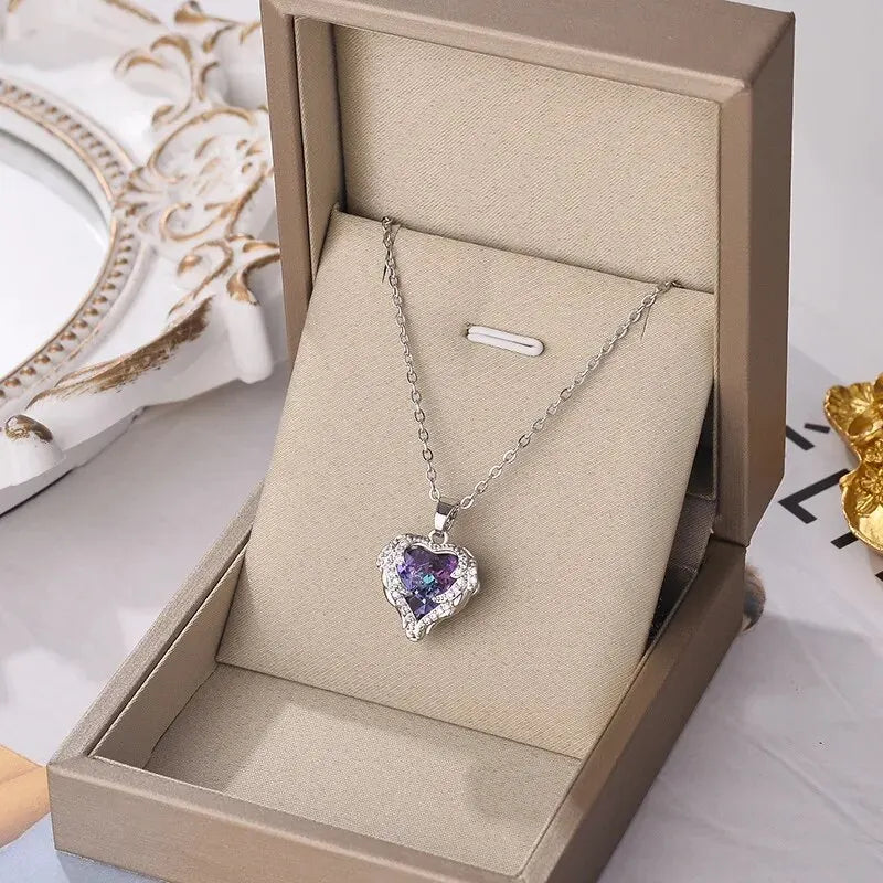 Colliers tendance en forme de cœur en acier inoxydable et zircone cubique pour femmes et hommes, couleur or, métal et cristal, bijoux de fête de tous les jours