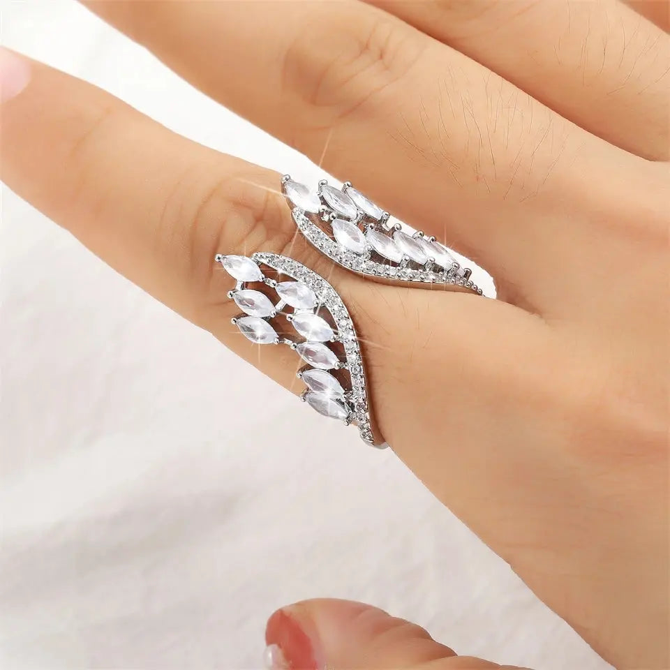 Bagues romantiques en zircone cubique pour femmes, anneaux articulés à ailes ouvertes, bijoux de fiançailles pour filles, cadeau de doigt réglable