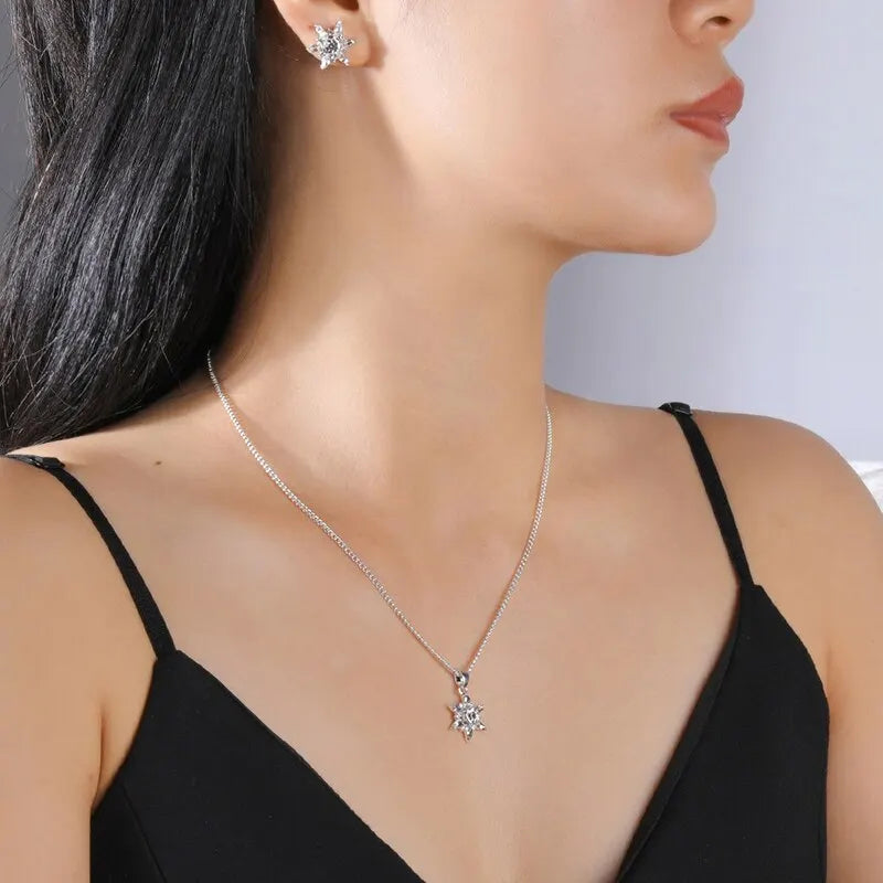 Ensemble de bijoux en cristal en forme de flocon de neige, collier et boucles d'oreilles couleur argent en alliage de Zinc pour femmes, fête de mariage, luxe, Style romantique