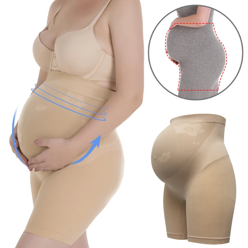 Culotte gainante maternité sans couture, offrant un soutien au ventre pour les femmes enceintes. Ce short de maintien taille haute affine la silhouette et peut être porté sous une robe ou un legging.