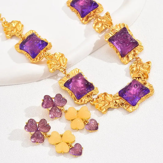 Ensemble de bijoux carrés en pierre violette pour femmes, collier plaqué or en forme de fleur, boucles d'oreilles en métal martelé, Style tendance, 2 pièces